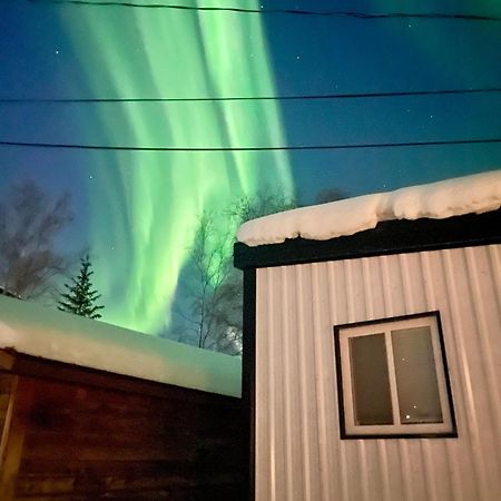 Our Cabin Bed & Breakfast Yellowknife Extérieur photo